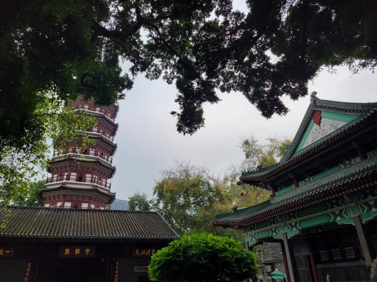 Liurong Temple